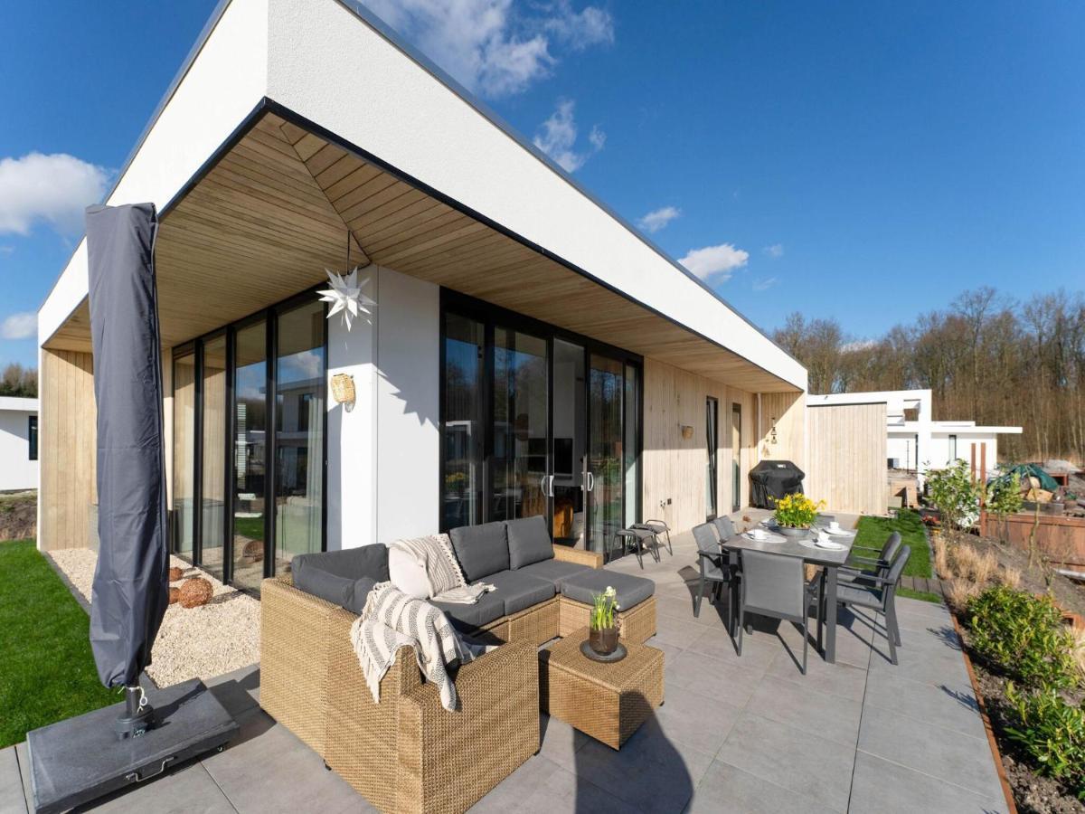 Family Villa With Garden And Jetty ゼーウォルデ エクステリア 写真