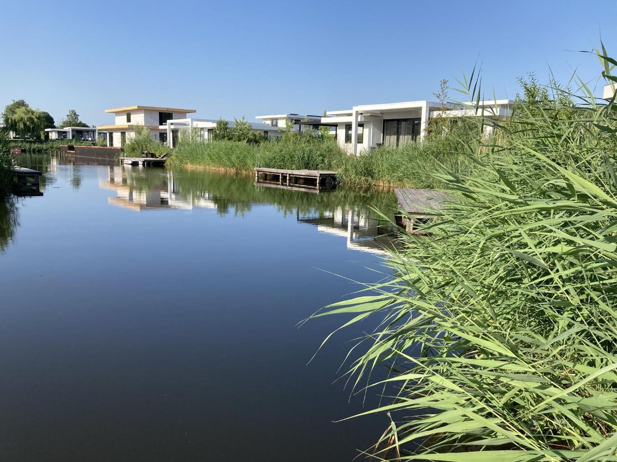 Family Villa With Garden And Jetty ゼーウォルデ エクステリア 写真